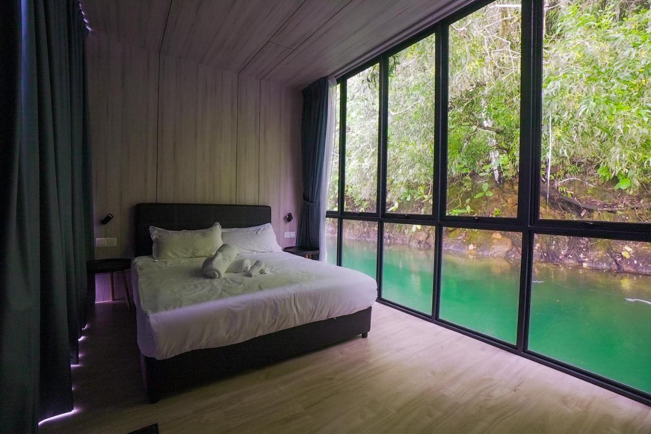 Roxy Tasik Biru Resort City Bau Extérieur photo